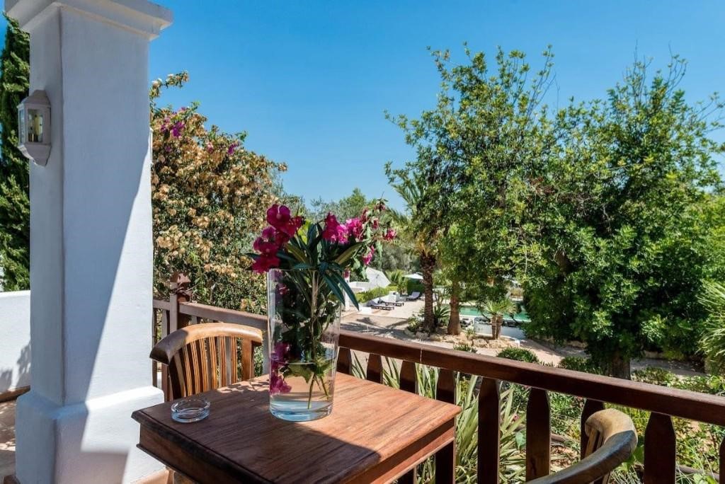 resa estates finca for sale santa gertrudis 2022 ibiza terrace 1.jpg